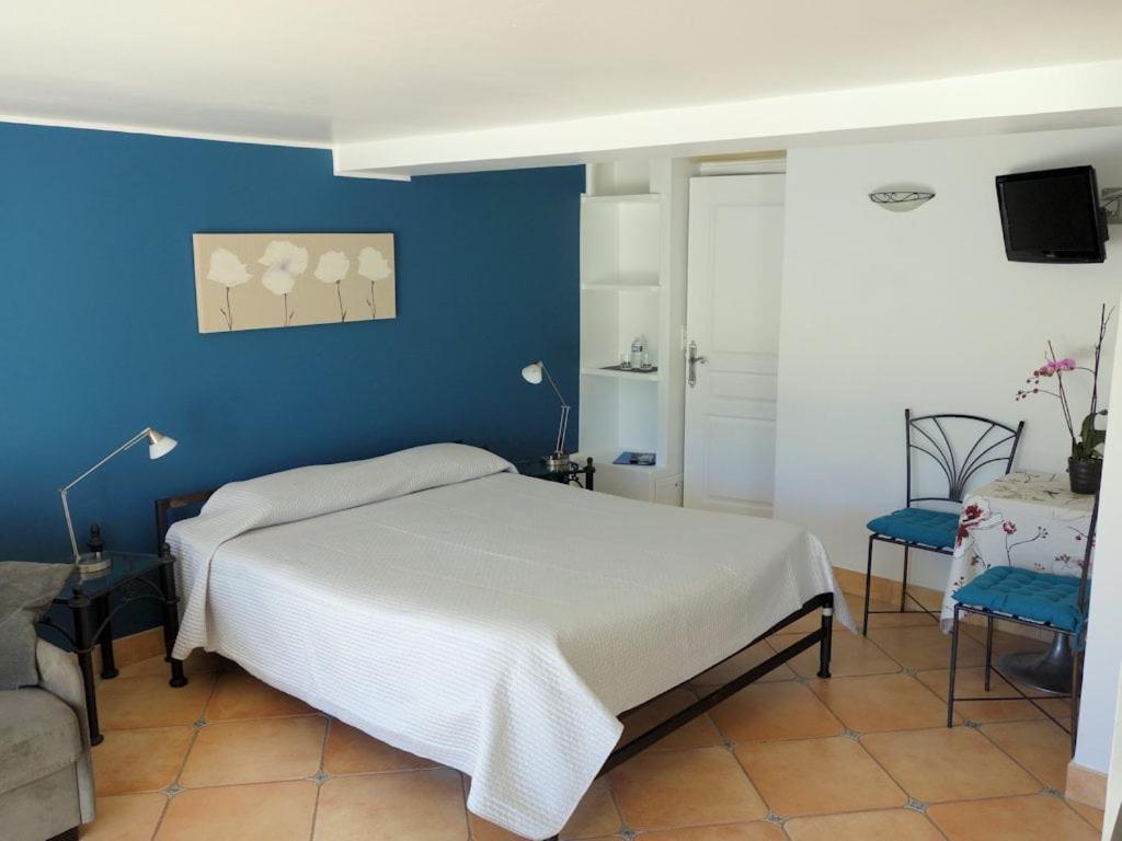 Le Mas Des Amandiers Saint-Paul-de-Vence Exterior photo