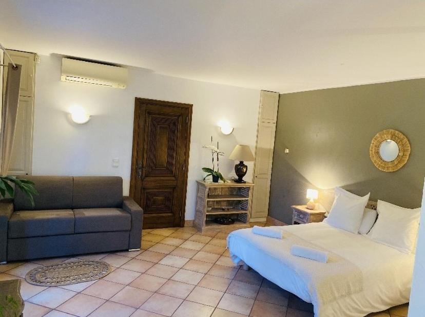 Le Mas Des Amandiers Saint-Paul-de-Vence Exterior photo